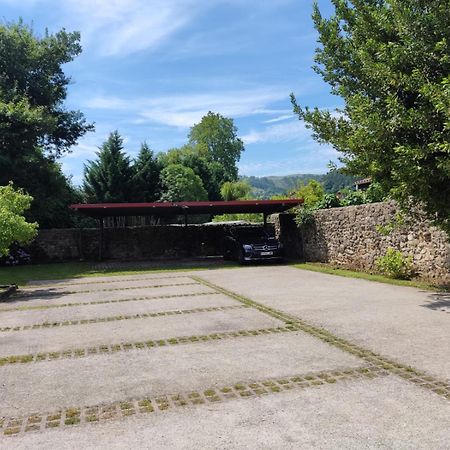 Posada Real La Montanesa Corrales De Buelna Luaran gambar
