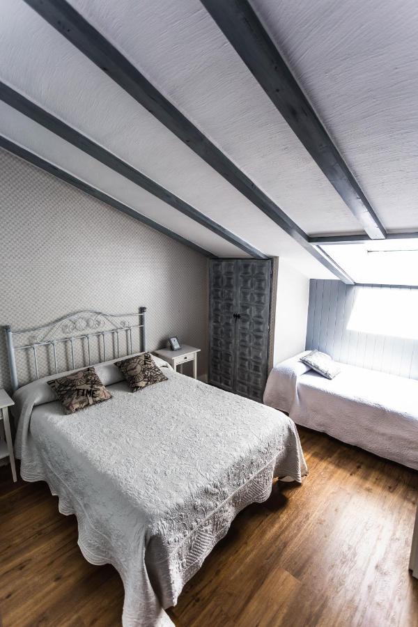 Posada Real La Montanesa Corrales De Buelna Luaran gambar