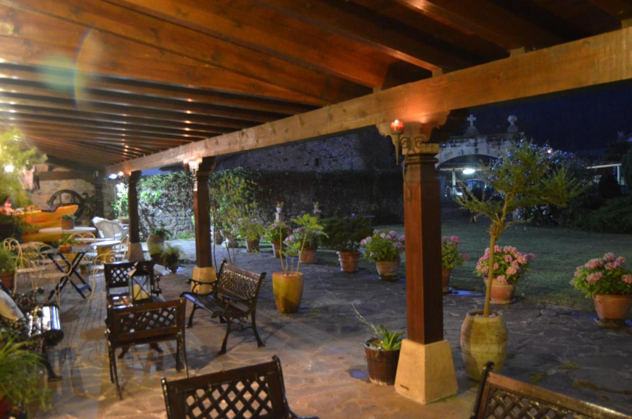 Posada Real La Montanesa Corrales De Buelna Luaran gambar